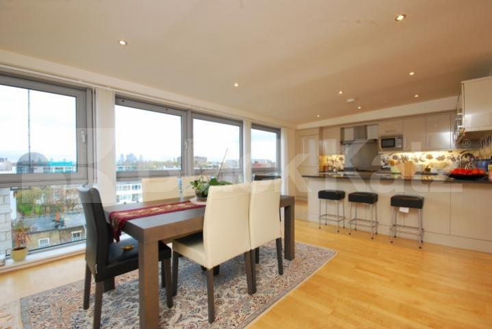 			LET , 2 Bedroom, 1 bath, 1 reception Penthouse			 Grosvenor Terrace, Camberwell